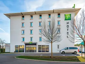 Ibis Styles Lyon Meyzieu Arena Stadium