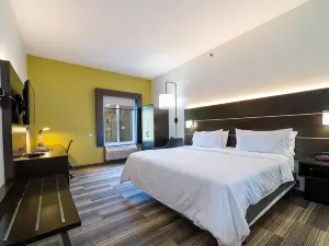 Holiday Inn Express & Suites BEDFORD by IHG