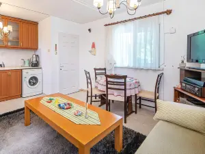 Vacation Flat w Garden Patio BBQ in Mugla