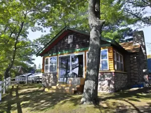 Main  - Starry Nights 2 Bedroom Cabin by RedAwning