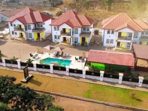 Candice Serviced Apartment
