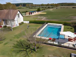 La Grange de Léonie, Chambres d'hôtes Avec Piscine et Spa