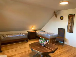 Penzion, Restaurace Jaro Vesin Brdy