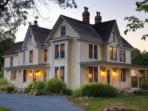 조지 브룩스 하우스 B & B