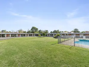 Baronga Motor Inn