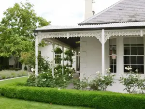 카멜리아 코티지 B&B