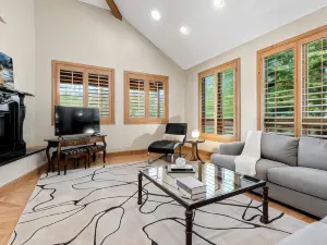Golden Park City Getaway