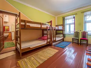 CycloCamp & Hostel