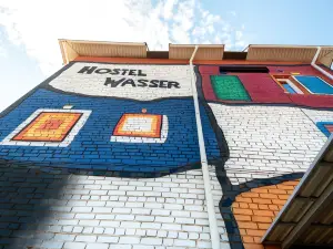 Wasser Hotel