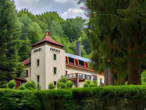 Kokapu Vadaszkastely es Hotel & Apartments