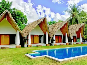 Airport Resort