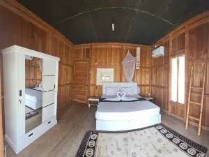 Panorama Ekas
