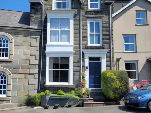 Afallon Townhouse