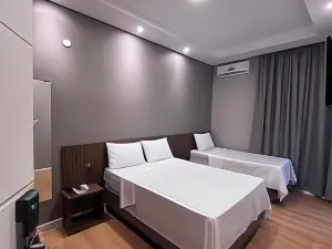 Regis Hotel II