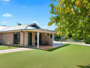 Potters Apartments