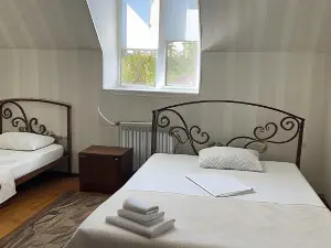 Optimist Hotel