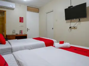 RedDoorz Near Rsud Kudus