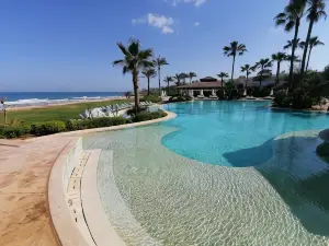 Laguava Resort