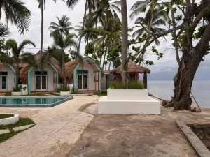 MAI LAKU Cottage
