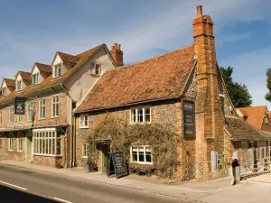 The Crown at Playhatch