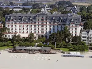 Hôtel Barrière l'Hermitage