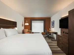 Holiday Inn Express & Suites Bartow