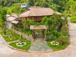 Anans Ecolodge | Tours & Motorbikes Rental