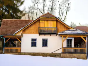 Dobrica Hunting Lodge