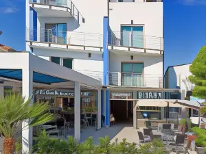 Hotel Antares