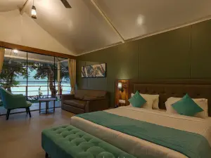 White Feather Resort Kauncha