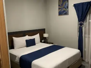 Midway hotel