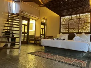 Avhyay Resort