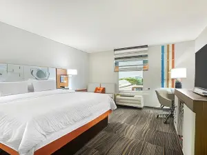 Hampton Inn & Suites Atlanta Buckhead Place