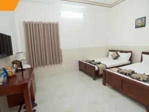 Khách Sạn Magnolia Cam Ranh