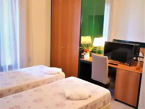 Hotel Dozza