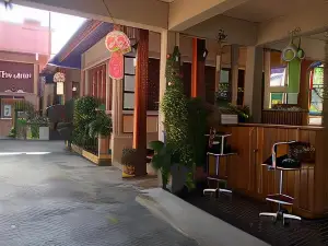 趣客瓦薩納旅館