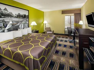 Super 8 by Wyndham Greer/Spartanburg Area