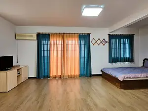 Danyang Mountain Pension