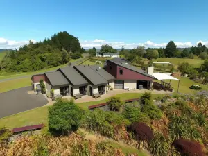 Waitomo Golfstays B&B