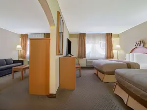 Days Inn & Suites by Wyndham Clovis