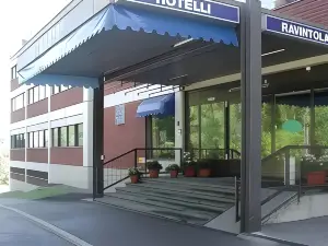 薩沃尼亞經濟酒店