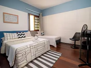 Hostel Lares