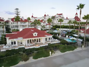 Beach Village at the Del, Lxr Hotels & Resorts