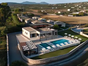 Niriides Luxury Villas