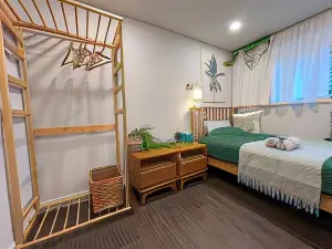 Hhzib, Homestay on a Hill in the Heart of Seoul - 'Best Seoul Stay 2024' by Seoul