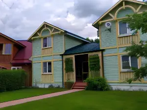 Guest House Chibis