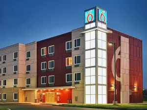 Motel 6 Swift Current, SK