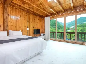 Wanju Sunrise Village Pension