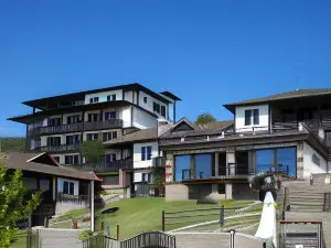 Hotel Leshten