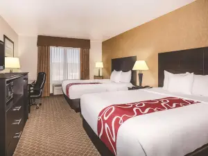 ลากินตา อินน์แอนด์สวีทส์ บายวินด์แฮม อีลี